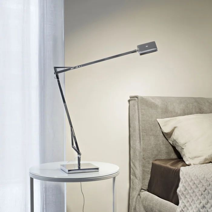 Kelvin Edge Titanium  en Plateado - Lámparas de mesa, Uruguay | Darko Lighting, vista 3