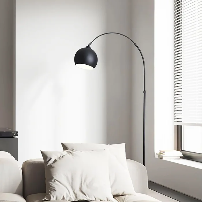 LUMINARIA ACHILLE BLACK en Negro - Lámparas de pie, Uruguay | Berlina Store