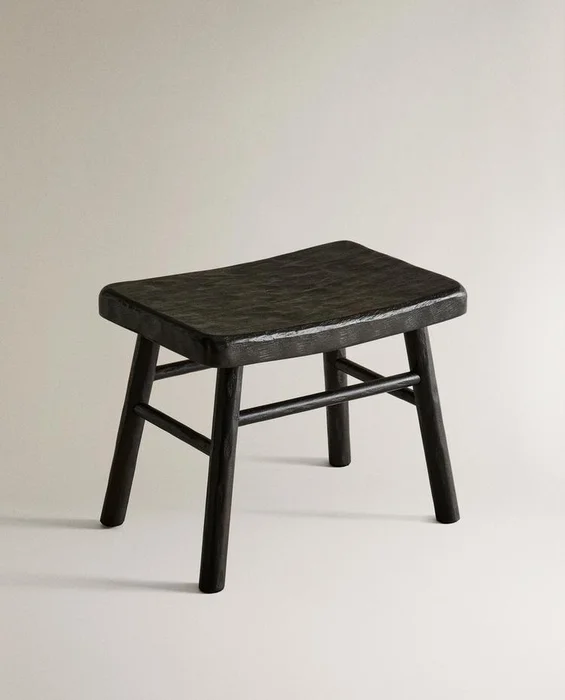 TABURETE MARTILLADO MINI MADERA en Marrón - Sillas, Uruguay | Zara Home, vista 3