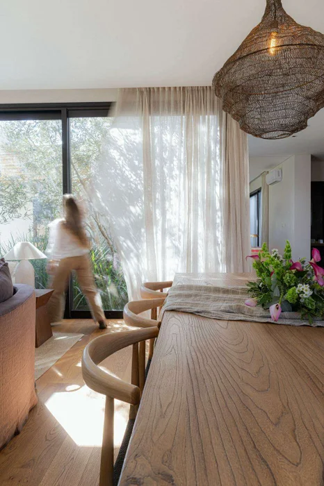 MESA COMEDOR APOLO - 2.50 X 1.10 MTS en Madera natural - Mesas de comedor, Uruguay | La Iberica, vista 38