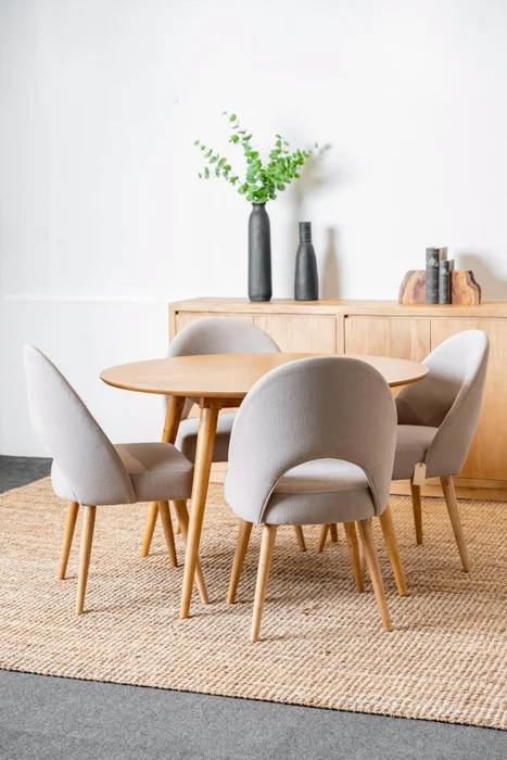 Mesa Comedor Eames en Madera natural - Mesas de comedor, Uruguay | Marvic, vista 2