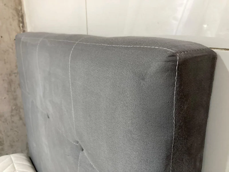 Respaldo Imperial Capitoneado 1 Plaza - Gris Oscuro en Gris - Respaldos de cama, Uruguay | Berna Home, vista 4