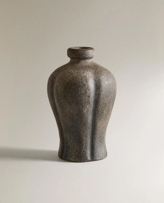JARRÓN TERRACOTA UNIFORME en Terracota - Jarrones, Uruguay | Zara Home, vista 2