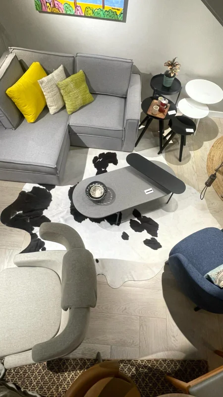 Mesa de centro Sit en Gris (Linum) con estructura negra - Mesas de living, Uruguay | Furest, vista 7