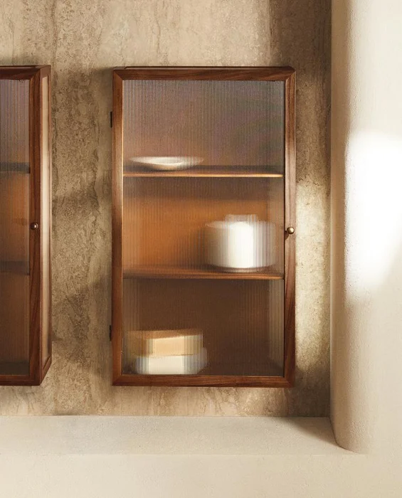 MUEBLE ALMACENAJE PARED en Madera natural - Aparadores y recibidores, Uruguay | Zara Home