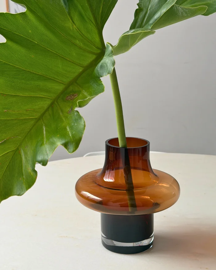 Florero Twist en Marrón - Jarrones, Uruguay | Dos Orillas Casa, vista 2