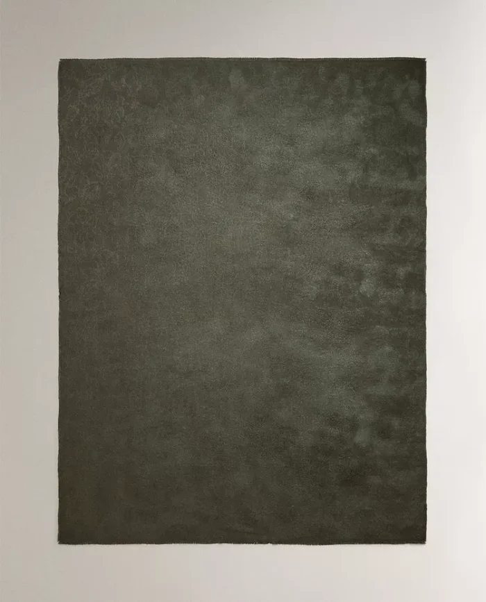 MANTA JACQUARD FLORES en Verde oliva - Textiles, Uruguay | Zara Home, vista 2