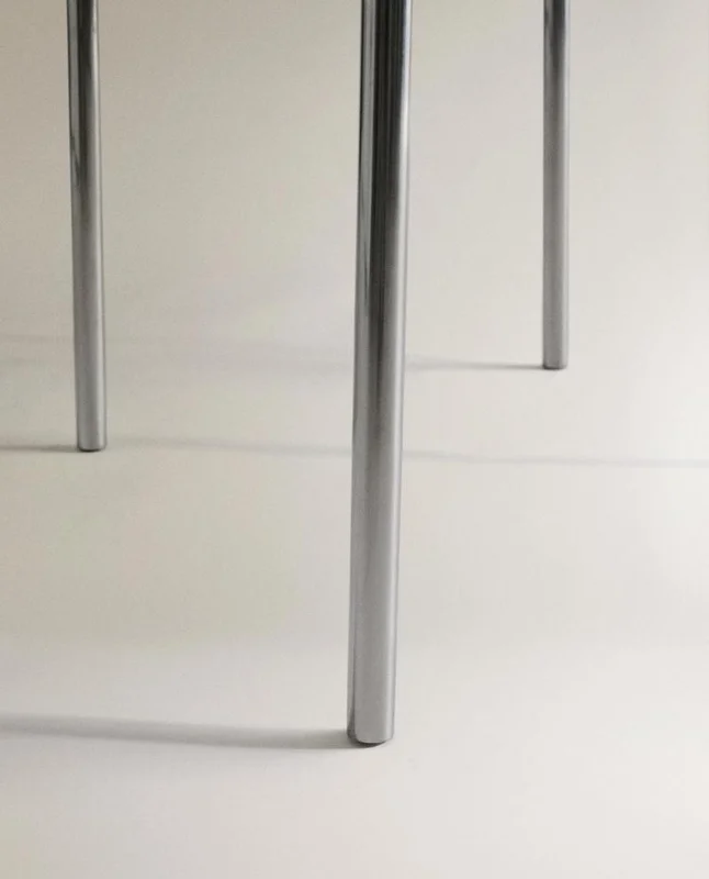 SILLA PIEL Y ACERO INOXIDABLE en Marrón - Sillas, Uruguay | Zara Home, vista 5