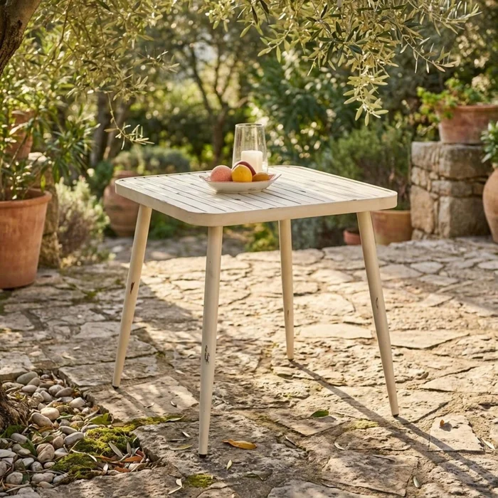 Mesa De Comedor Aluminio Blanco Windsor en Blanco - Muebles para el exterior, Uruguay | Divino