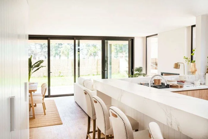 SILLA DE BAR RALPH - LINO en Beige - Sillas, Uruguay | La Iberica, vista 6