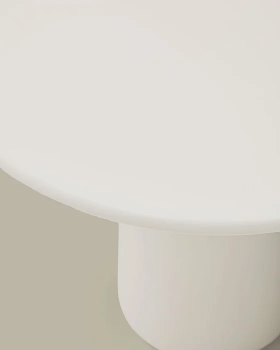 Mesa de centro Albanella de cemento con acabado blanco brillante - Ø65 cm en Blanco - Mesas de living, Uruguay | Kavehome, vista 7