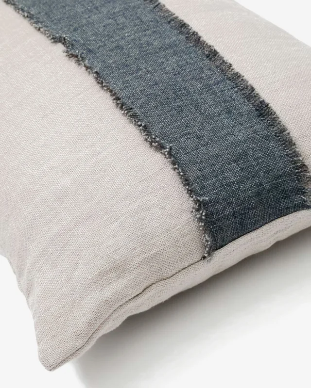 Almohadón Daf 100% de lino - beige y gris con flecos 40 x 60 cm en Beige - Textiles, Uruguay | Kavehome, vista 3