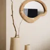 Espejo Selem de madera de mungur con acabado natural 68 x 44 cm en Madera natural - Espejos, Uruguay | Kavehome, vista 2 de 6