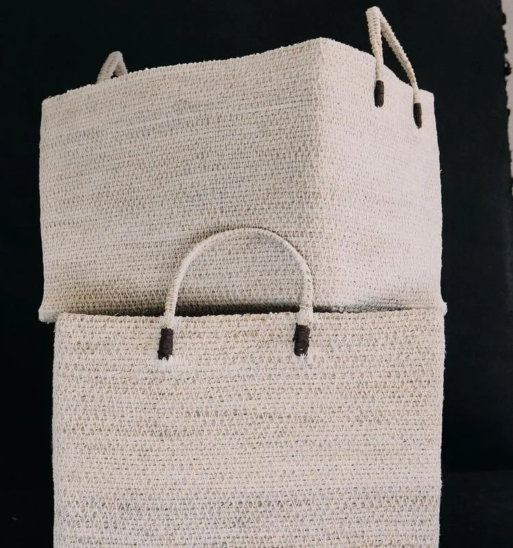 CESTA RECTANGULAR SEAGRASS - Canastos, Uruguay | Zara Home