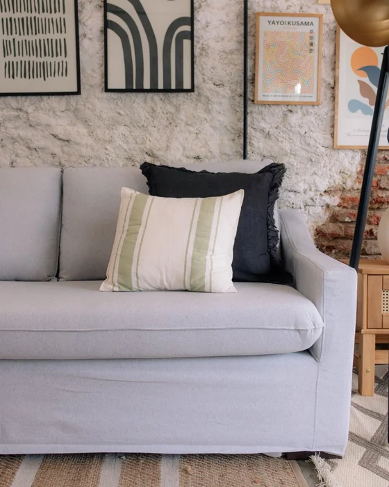 Sofá Manchester con Funda Desmontable 2 cuerpos (155cm) – Gris Claro en Gris - Sillones y sofás, Uruguay | Berna Home, vista 7