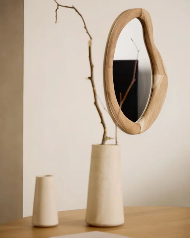 Espejo Selem de madera de mungur con acabado natural 68 x 44 cm en Madera natural - Espejos, Uruguay | Kavehome, vista 3