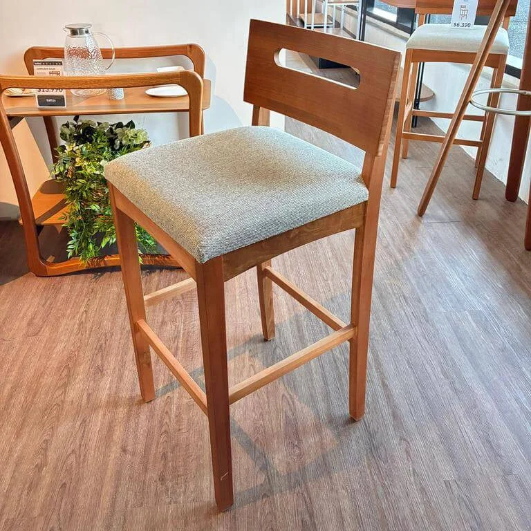 Conjunto Isla Aurea con 3 Banqueta Mia en Verde - Butacas, banquetas y puffs, Uruguay | Balton, vista 8