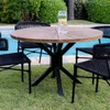 Mesa en madera de teca y caño de aluminio negro en Madera natural - Mesas de comedor, Uruguay | Entrecasa, vista 4 de 6