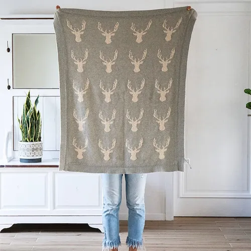 Manta tejida animales - Textiles, Uruguay | Martinika Deco