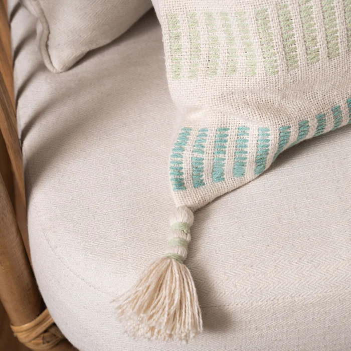 Funda de Almohadón Borlas y Rayas - Textiles, Uruguay | Arredo, vista 3