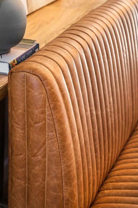 SILLON DE COMEDOR FERRARO - CUERO ITALIANO CARAMELO - 2.13 MTS en Marrón - Sillones y sofás, Uruguay | La Iberica, vista 4