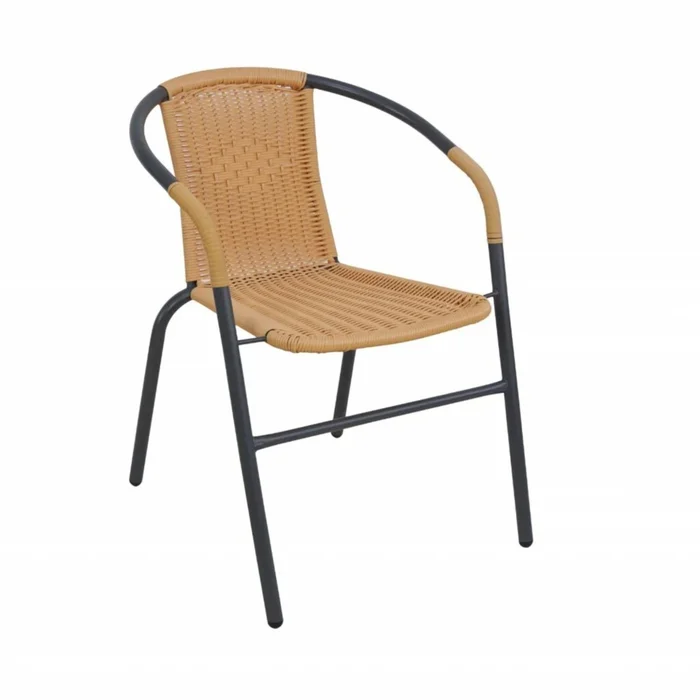 Silla exterior de metal y Rattan con apoyabrazos - Beige en Beige - Muebles para el exterior, Uruguay | Rústico Hogar