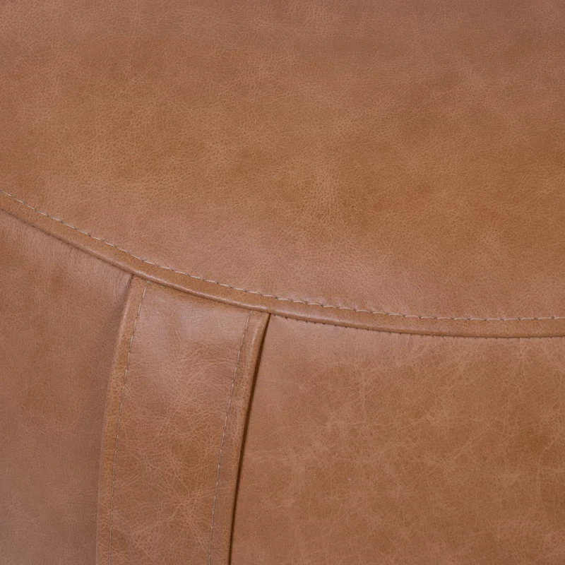 Puff Cuero Marron Olten Camel en Beige - Sillones y sofás, Uruguay | Divino, vista 5