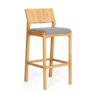 Banqueta Less en Madera natural - Sillas, Uruguay | Casa Brava, vista 5