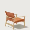 Butaca Jan de fibras de cuero reciclado - marrón claro y madera maciza de fresno con acabado tono natural FSC 100% en Marrón - Butacas, banquetas y puffs, Uruguay | Kavehome, vista 9 de 10