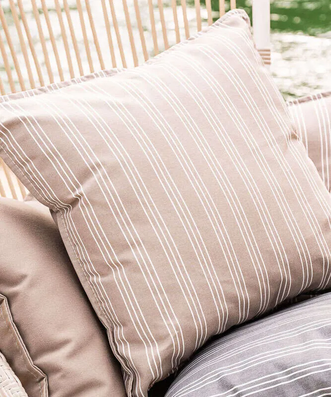 ALMOHADON EXTERIOR RAYAS - BEIGE - 45 X 45 en Beige - Muebles para el exterior, Uruguay | La Iberica