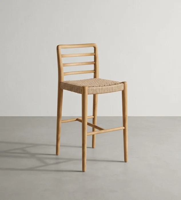 Banqueta en madera teca y fibra loom en Madera natural - Butacas, banquetas y puffs, Uruguay | Entrecasa