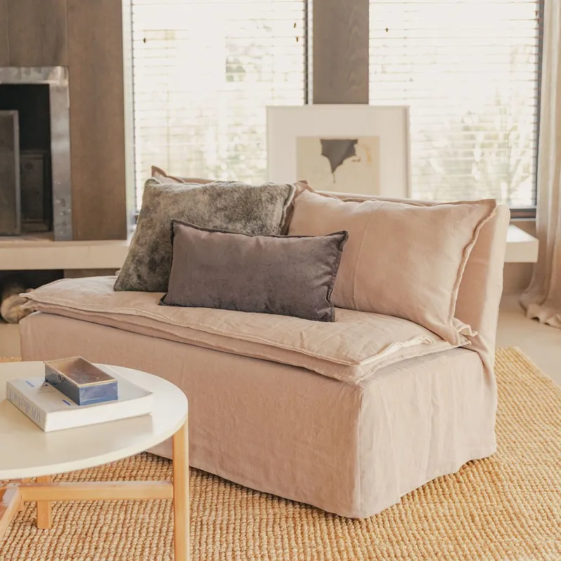 Sillón Mora doble en Beige - Sillones y sofás, Uruguay | De Arcos