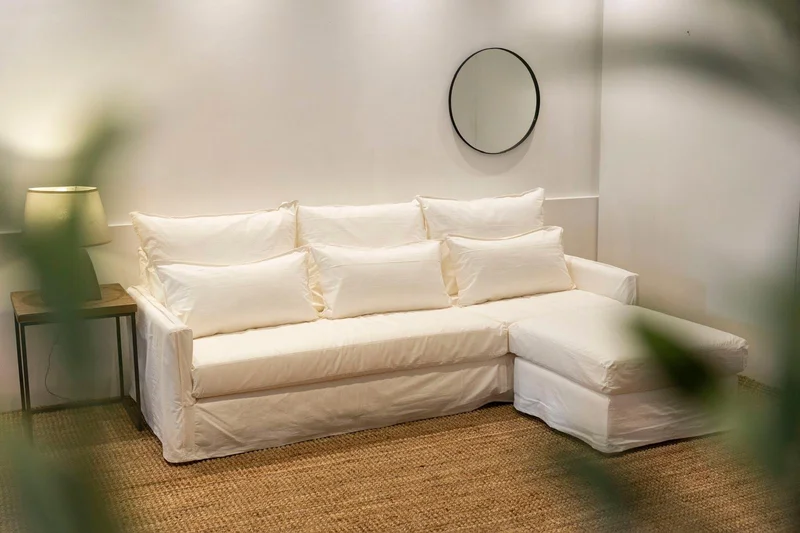 Sofa Santiago en Blanco - Sillones y sofás, Uruguay | Marvic, vista 3