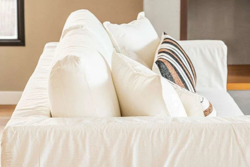 SILLON MALVA - TUSSOR - 1.80 MTS en Blanco - Sillones y sofás, Uruguay | La Iberica, vista 4