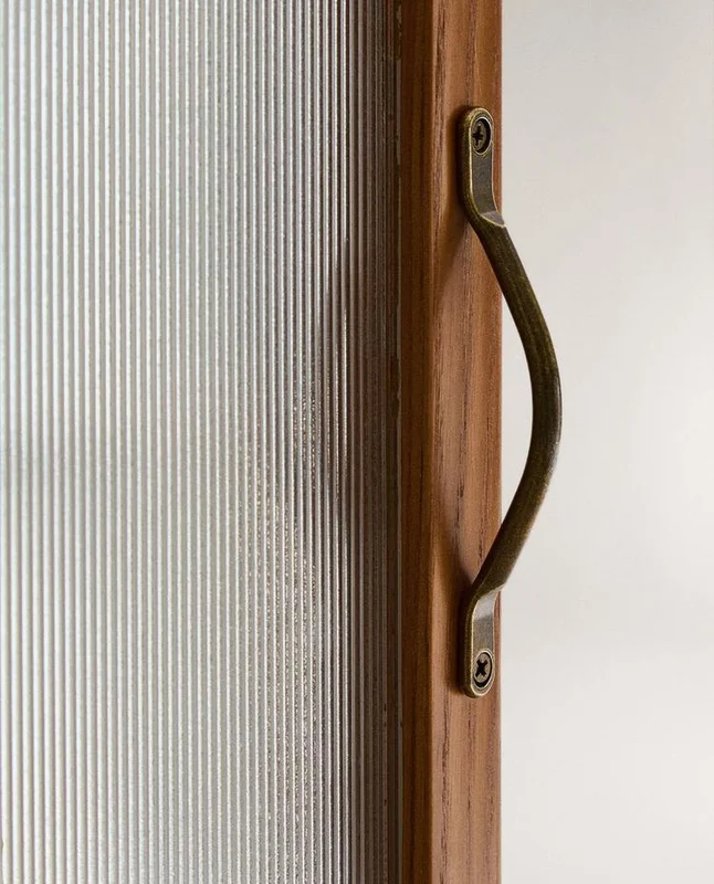 MUEBLE ALMACENAJE MADERA FRESNO PUERTAS VIDRIO en Marrón - Aparadores y recibidores, Uruguay | Zara Home, vista 7