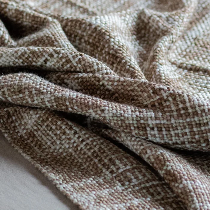 Manta para sillón y cama Rústica beige - 180 x 130 cm en Beige - Textiles, Uruguay | Buho Store, vista 5
