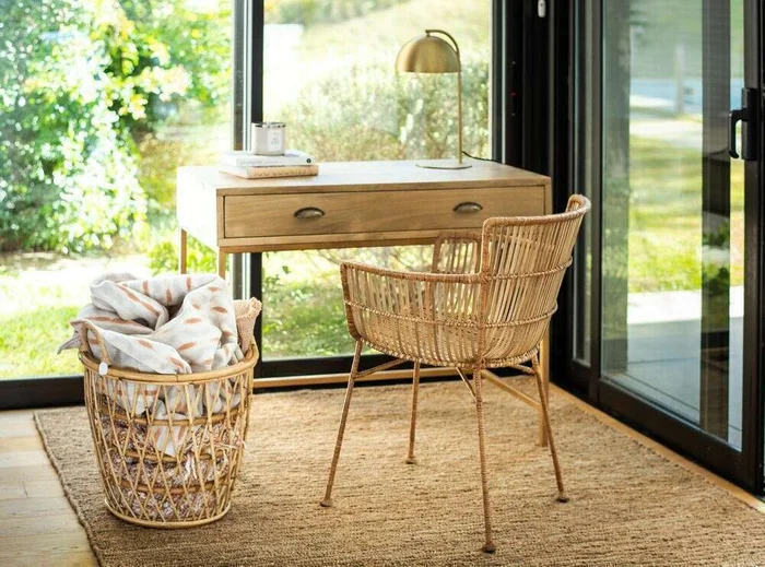 ESCRITORIO AMALIA - ALAMO Y HIERRO ORO VIEJO en Madera natural - Escritorios y sillas de escritorio, Uruguay | La Iberica, vista 2