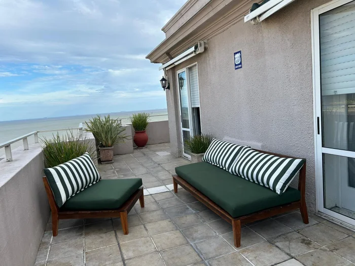 Sillones de madera con respaldo en Verde - Muebles para el exterior, Uruguay | Entrecasa, vista 2