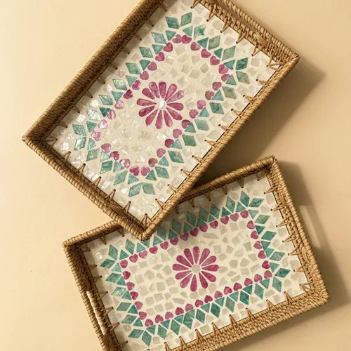 SET 2 BANDEJAS NÁCAR Y RATÁN en Multicolor - Decoración, Uruguay | Cabana