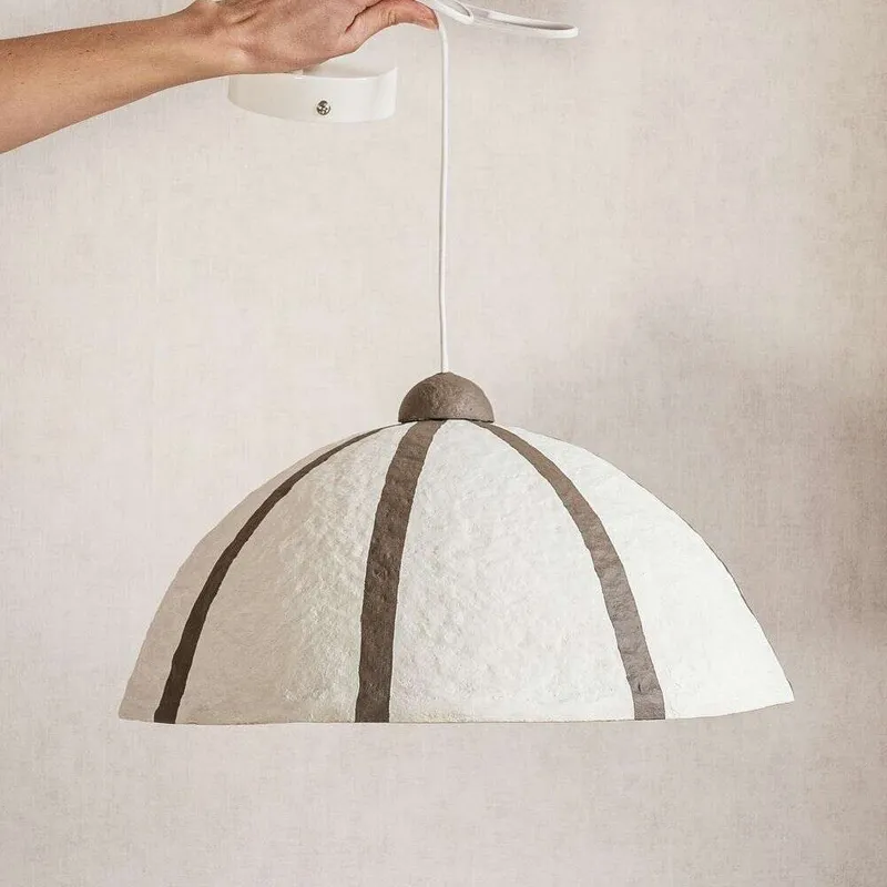 LAMPARA DE TECHO ALBA - PAPEL MACHE RAYAS - Lámparas colgantes, Uruguay | La Iberica
