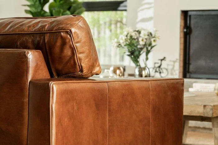 SILLON CUERO ITALIANO - 3 CUERPOS en Marrón - Sillones y sofás, Uruguay | La Iberica, vista 4