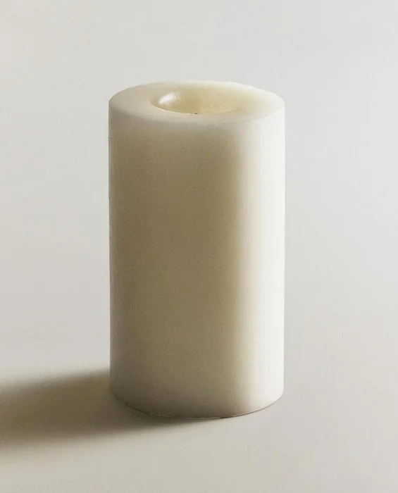 VELA DECORATIVA CILÍNDRICA en Blanco - Velas y Portavelas, Uruguay | Zara Home