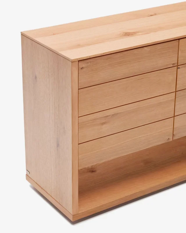 Aparador Alguema - 4 puertas en chapa de roble con acabado natural 200 x 74 cm en Madera natural - Aparadores y recibidores, Uruguay | Kavehome, vista 3