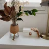 Florero Clásico con Cuero - Jarrones, Uruguay | Dreams On Time, vista 9 de 10