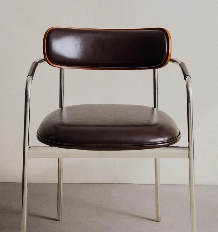 SILLA PIEL Y ACERO INOXIDABLE en Marrón - Sillas, Uruguay | Zara Home
