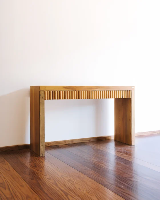 RECIBIDOR SAGITARIO 1,22mt en Madera natural - Aparadores y recibidores, Uruguay | Fundamento Muebles