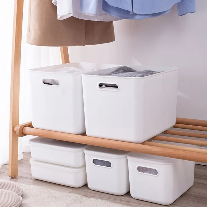Caja de plástico con tapa 36x26x24cm 24L en Blanco - Canastos, Uruguay | Buho Store