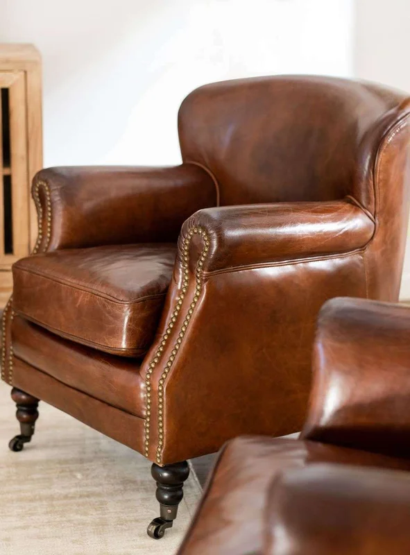 BERGERE CUERO ITALIANO ENVEJECIDO CON TACHAS en Marrón - Sillones y sofás, Uruguay | La Iberica, vista 15