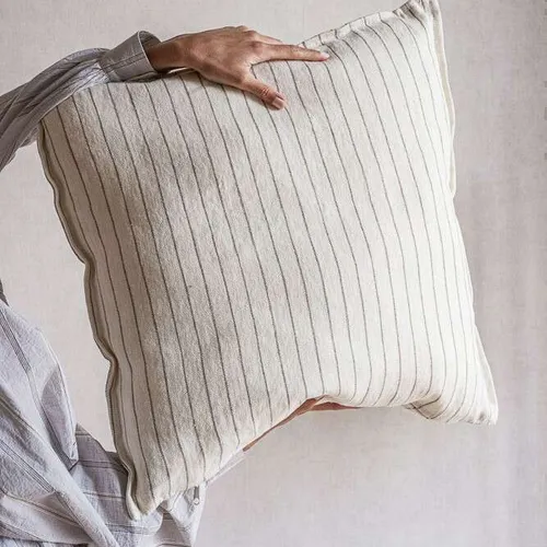 ALMOHADON LINO ALTO GRAMAJE RAYADO OFF WHITE - 55 X 55 en Off-white - Textiles, Uruguay | La Iberica