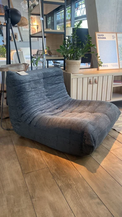 Sillón 1 Cuerpo Togo - Gris Oscuro / Sofá- Puff en Gris - Sillones y sofás, Uruguay | Berna Home, vista 7